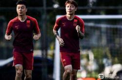 开云体育入口-球队精神飞扬，集体斗志昭示团结一心全力争冠