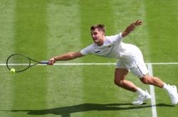 开云平台-温网轻取拉沃尔杯，梅德韦杰夫带队取胜