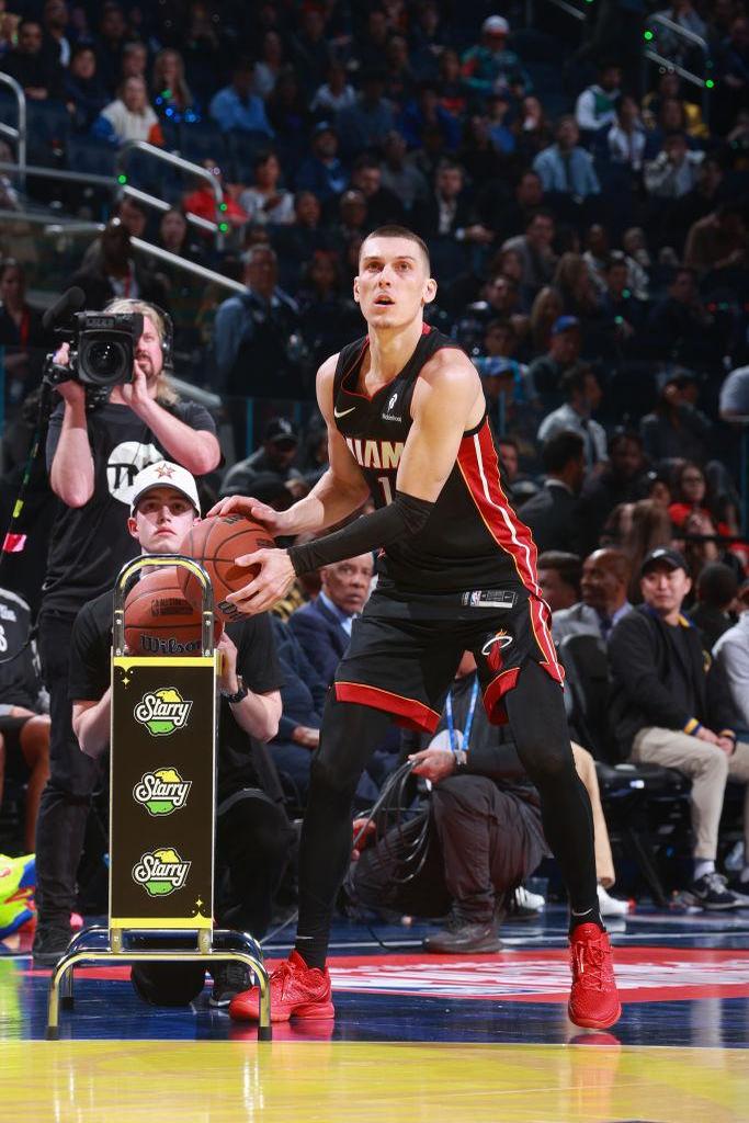 包含德国男篮强势美国男篮,乔治·希尔送出助攻的词条 包含德国男篮强势美国男篮,乔治·希尔送出助攻的词条