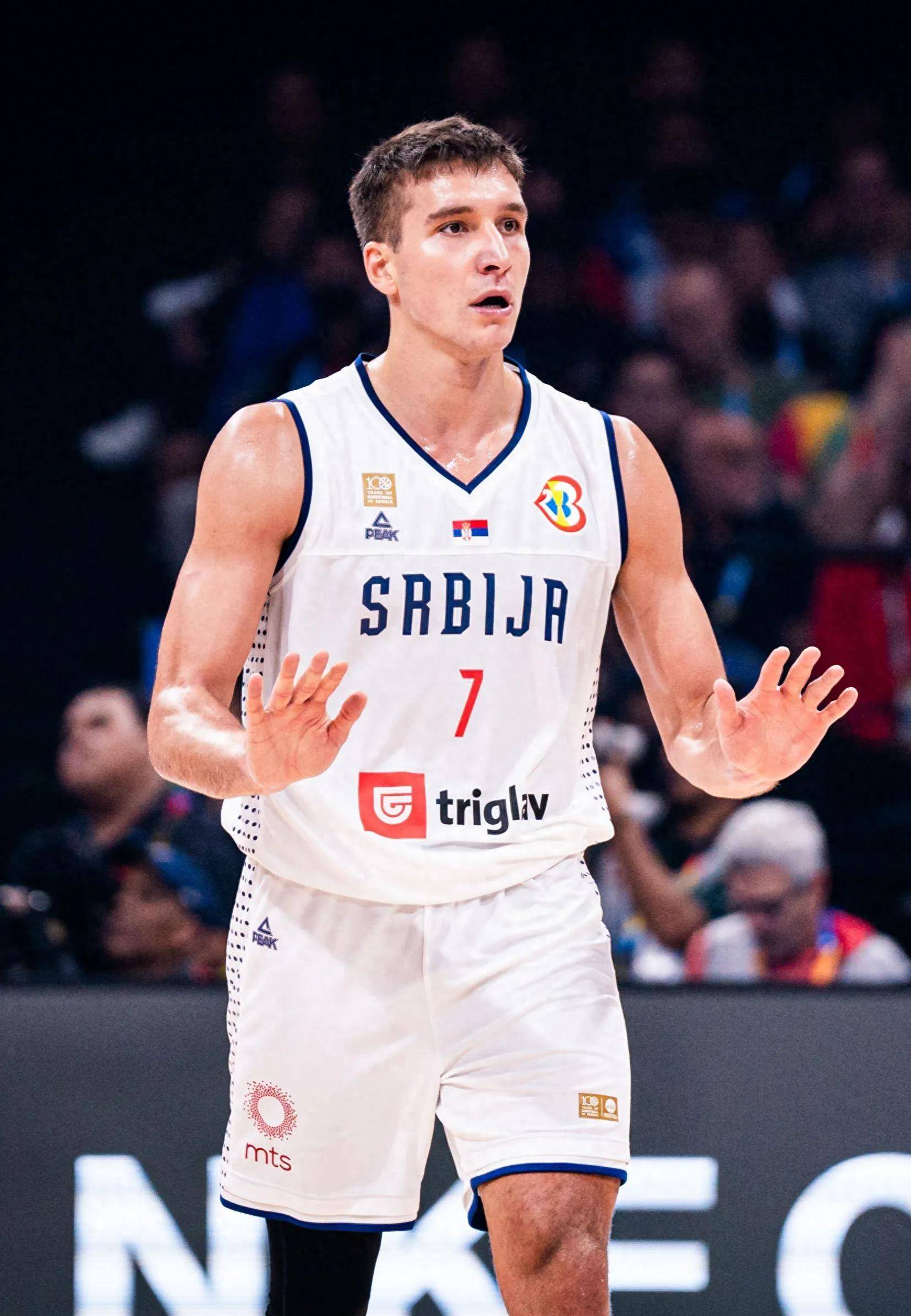 塞尔维亚男篮险胜意大利男篮,拉塞尔绝境逆转的简单介绍 塞尔维亚男篮险胜意大利男篮,拉塞尔绝境逆转的简单介绍