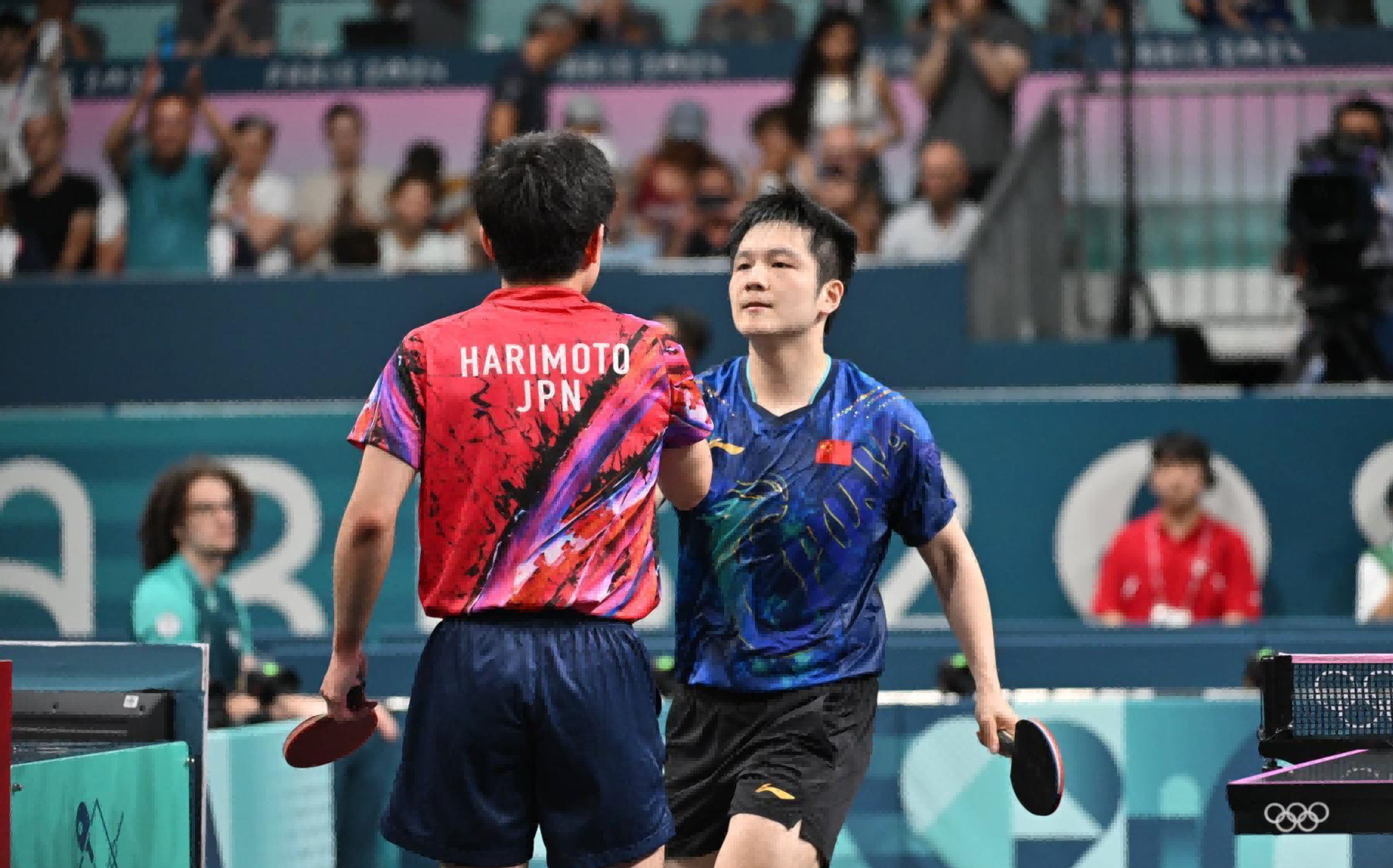 日本队鏖战中国队,樊振东关键制胜 日本队鏖战中国队,樊振东关键制胜