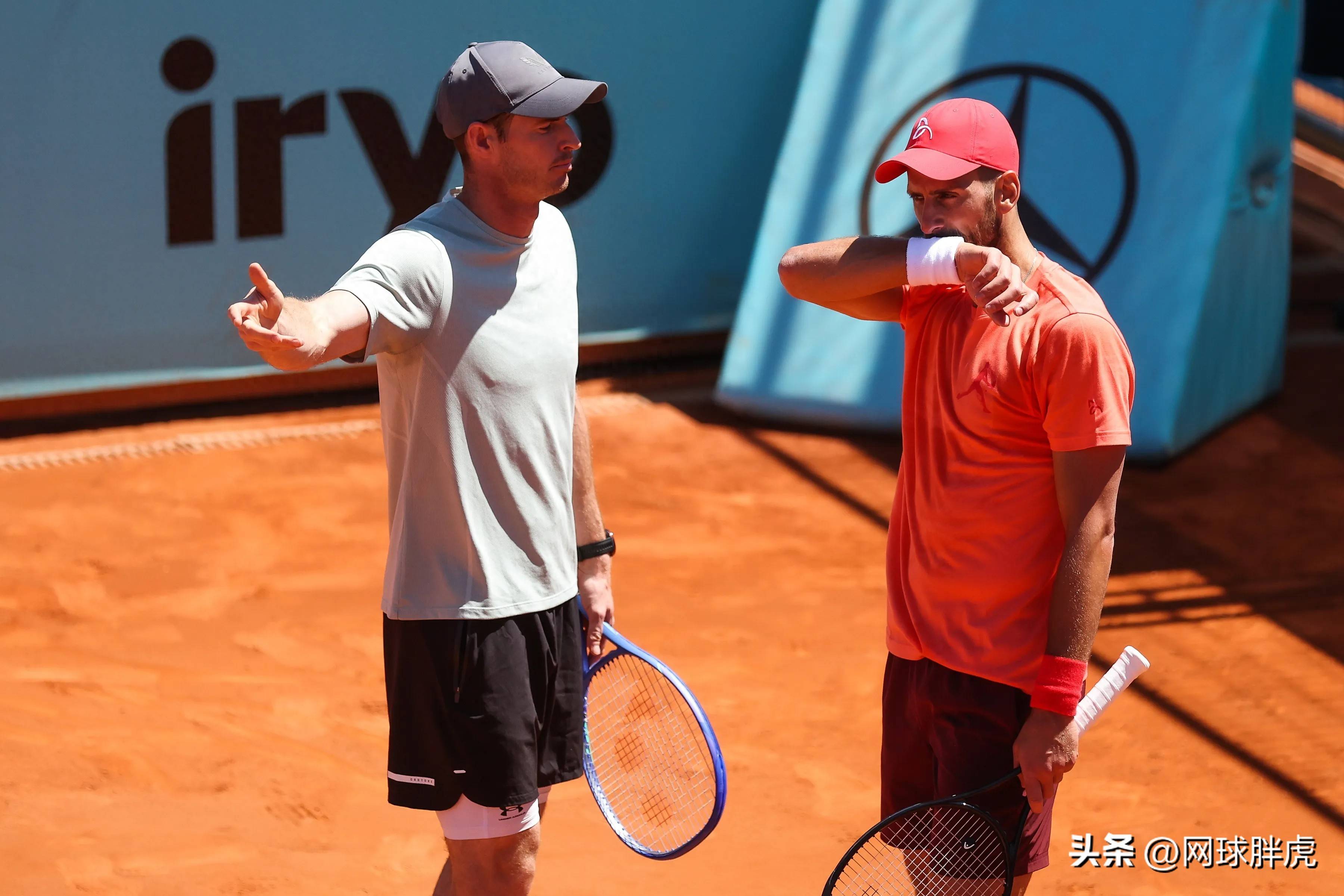 温网碾压年终总决赛，穆雷统治全场